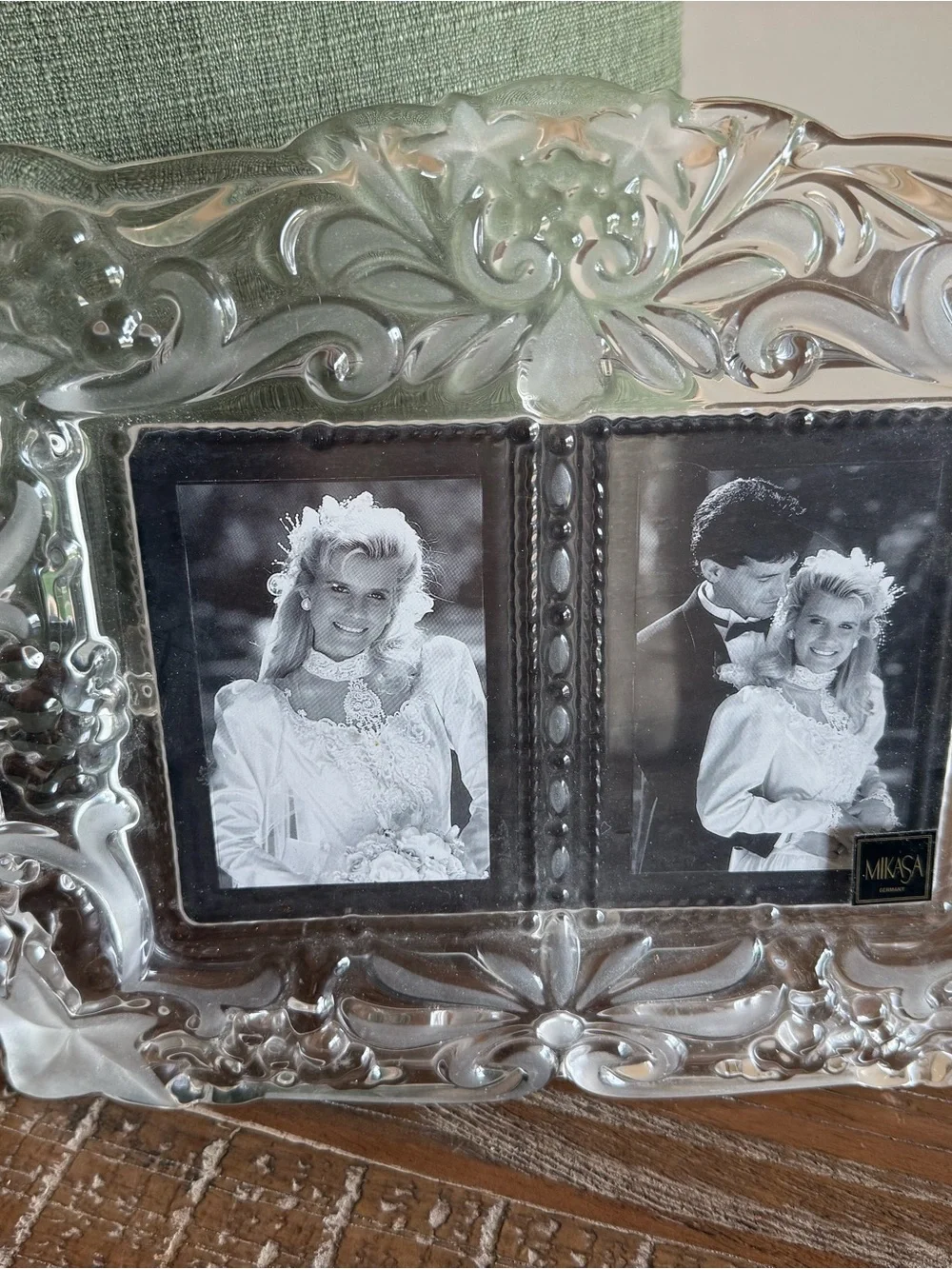 VTG Mikasa Memories Duet Crystal Picture Frame Frosted Grape Floral Double 3x5